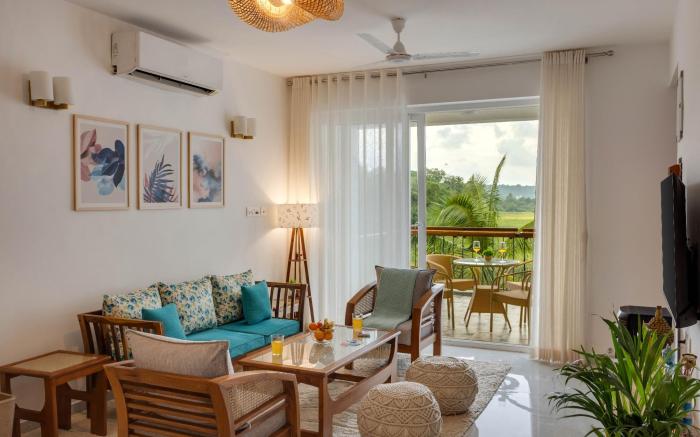Peaceful 2BHK Apartment Casa Divino by Earthyrooms