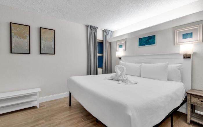 2BR Condo with Ocean View
