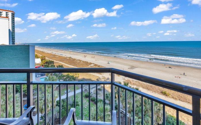 OceanFront Condo Patricia Grand | Right on the Beach