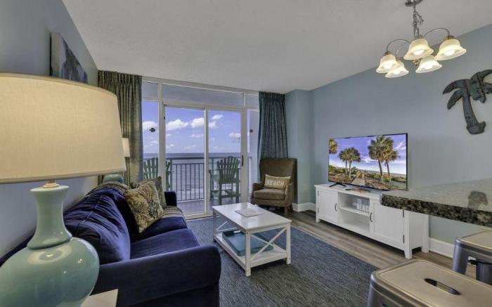 Ocean Front 2BR Elegant Condo in Atlantica Resort