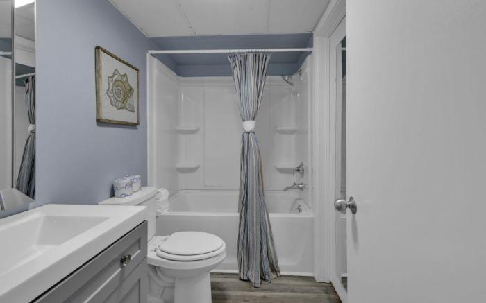 Ocean Front 2BR Elegant Condo in Atlantica Resort