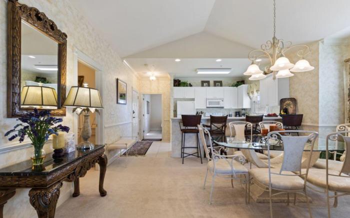 Stunning 3BR Condo Magnolia Point