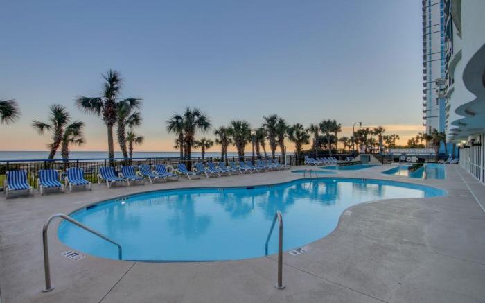 Oceanfront Condo Short Walk to the Beach at Boardwalk Resort