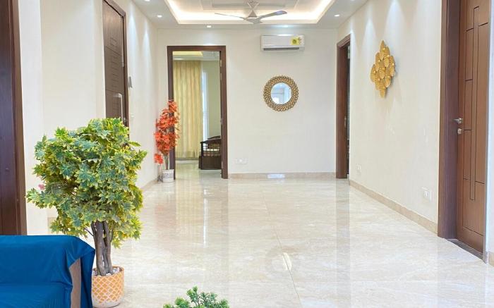 3bhk big balcony  lux guarantee best exp BY INSTAY