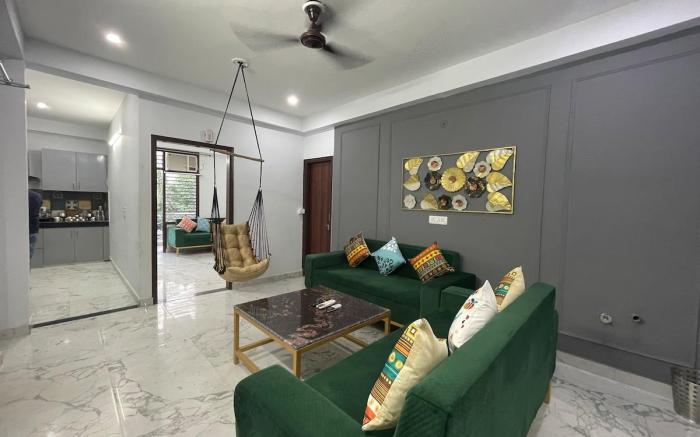 25. 3bhk peaceful, family, relax, by Instay