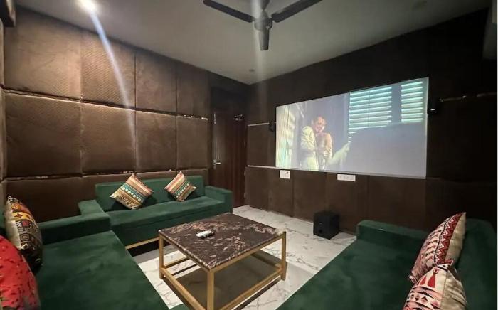 24.2bhk with Theater Unique, Couple,Relax Homestay