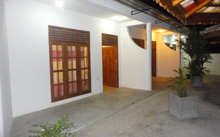 Mirissa Beach Inn