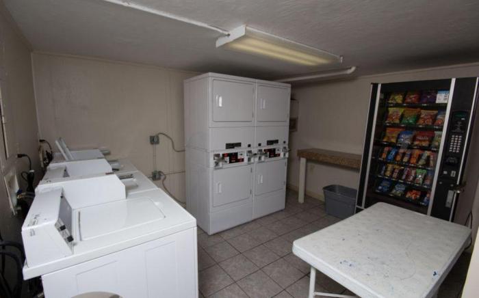 Meridian Plaza Condo Close to the beach