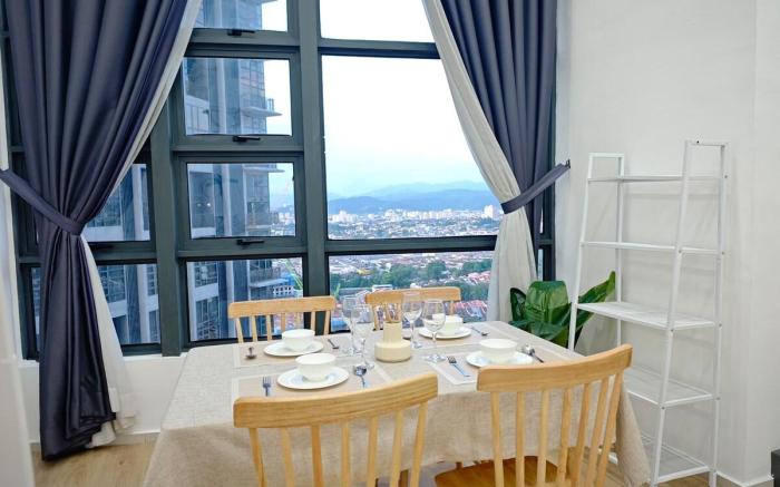 KLCC Loft: Convenient MRT Access 4pax@Eko cheras