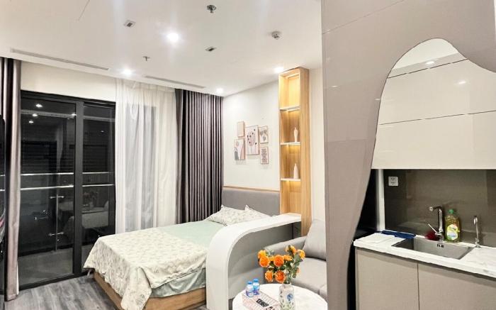 Tonkin Zhomestay Balcony Service Apartment