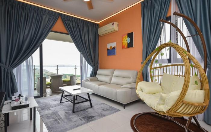 Danga Bay Sunrise Seaview Unit 6 Pax【Arcade】4A