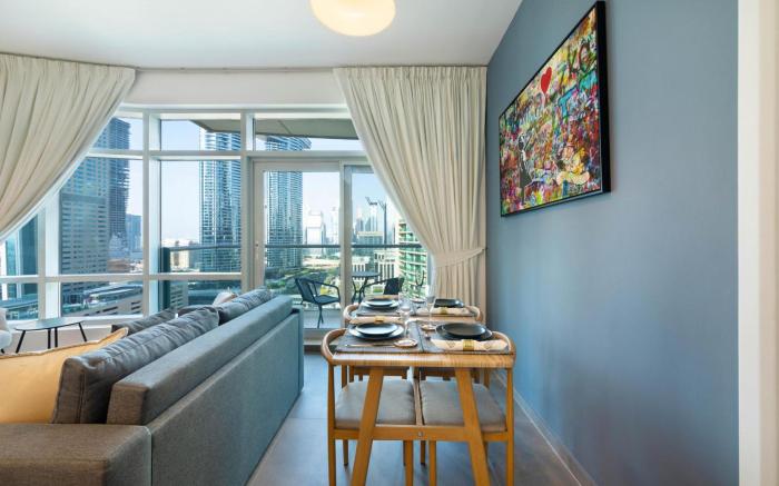 Balinese Style Apt in the Heart of Downtown Dubai