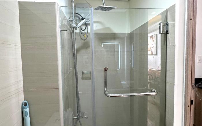 Korean Room Shore 2 Residences