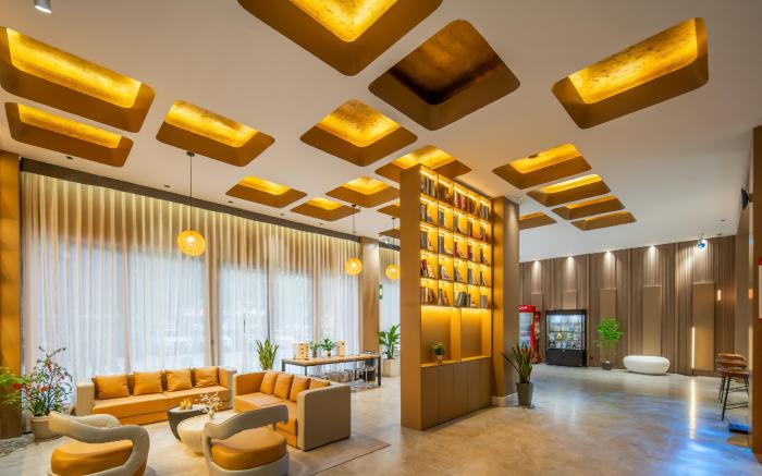 Rezen Aisheng Hotel Huainan Railway Station Trade Cultural Plaza