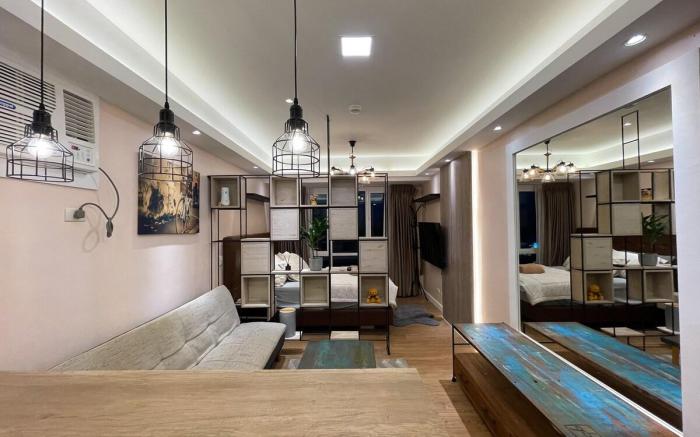 Contemporary Studio Unit at Abreeza Place 