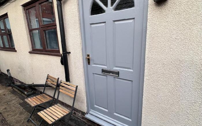 A2 Sleeps 4 - Modern Apartment - Central location 