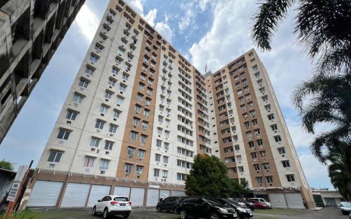 Compact Restful 2BR at Menara Rungkut By Travelio