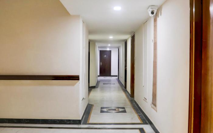 Super Townhouse Padav Square Gwalior formerly Hotel Shelter