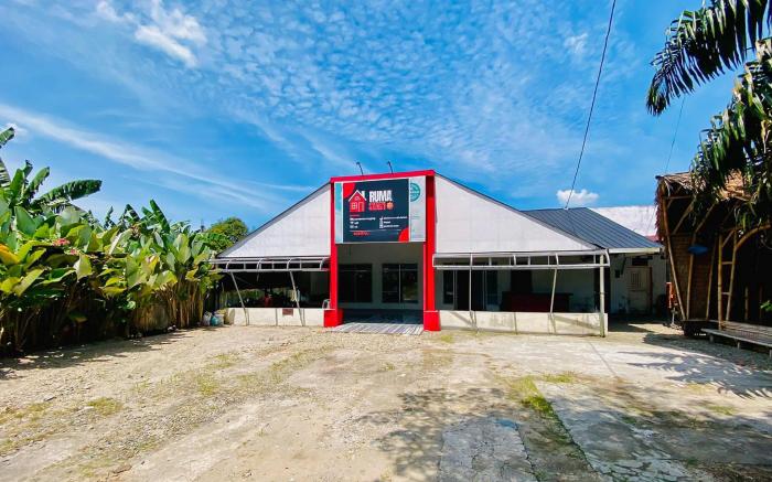 RedDoorz Syariah near RSU Sylvani Binjai