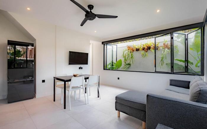 THE DRUPADI APARTMENTS   Town House Camy