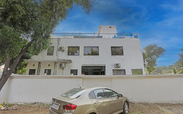 Greater Noida Stay