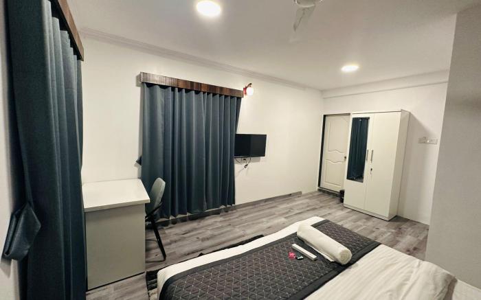 Astha Kandivali Service Apartment