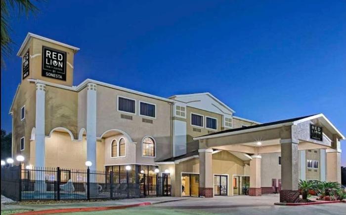 Red Lion Inn & Suites IAH Airport East