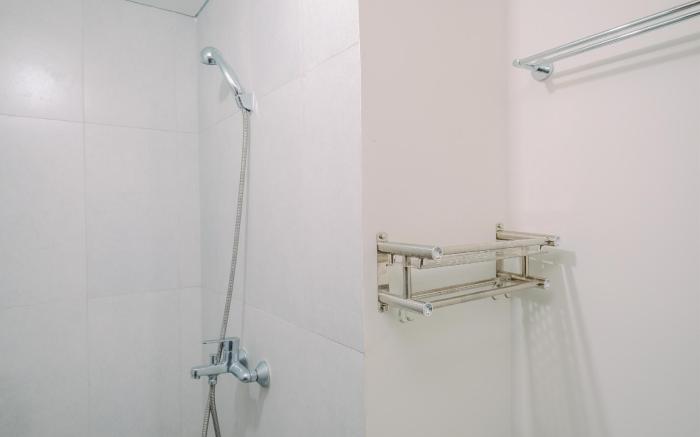 Modern Look 1BR @Royal Sentul Park Apt By Travelio