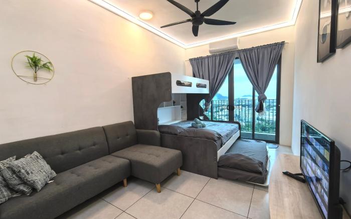 Summer Cozy Big Studio