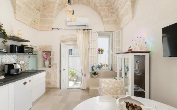 Stairway with Jacuzzi by Wonderful Italy