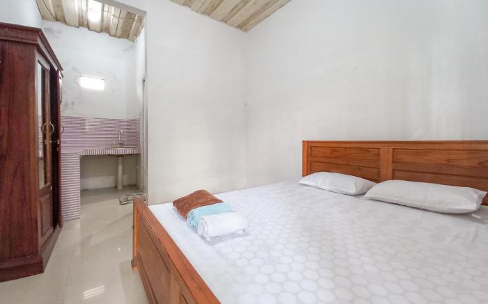 Alif House Syariah Redpartner near Taman Dayu Pandaan