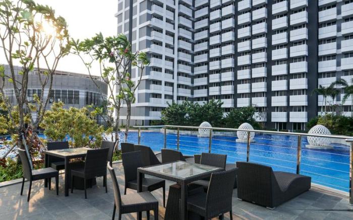 Great Deal Studio at West Vista Apt By Travelio