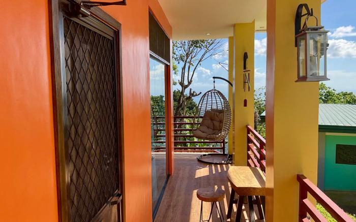 Aguanga cabin at Threesome Cafe