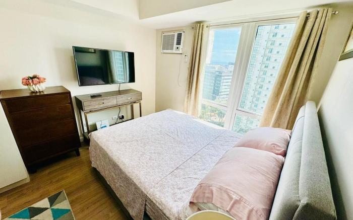 Andrea @ Solinea Ayala