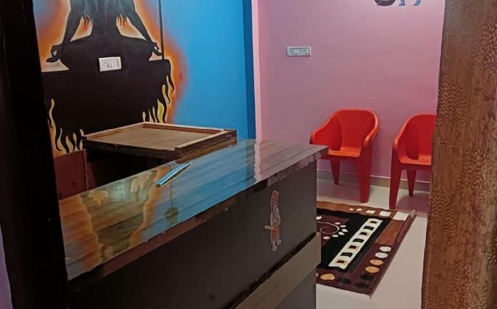 Shiv Niketan Guest House 200 mtr  Shri Ram mandir 