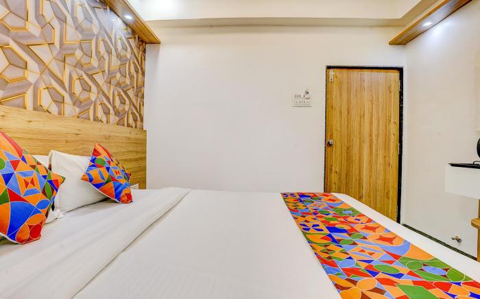 FabHotel Galaxy Stay - Nr. Morya Hospital