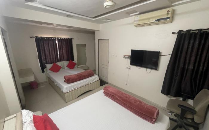 Goroomgo Narayan Executive Gujrat