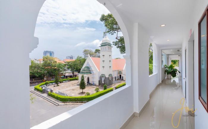 Joi Boutique Bãi Trước