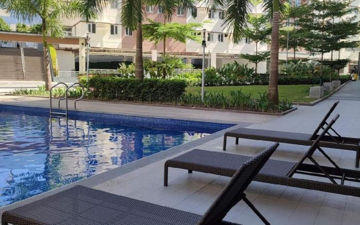 The Tropical Suite 