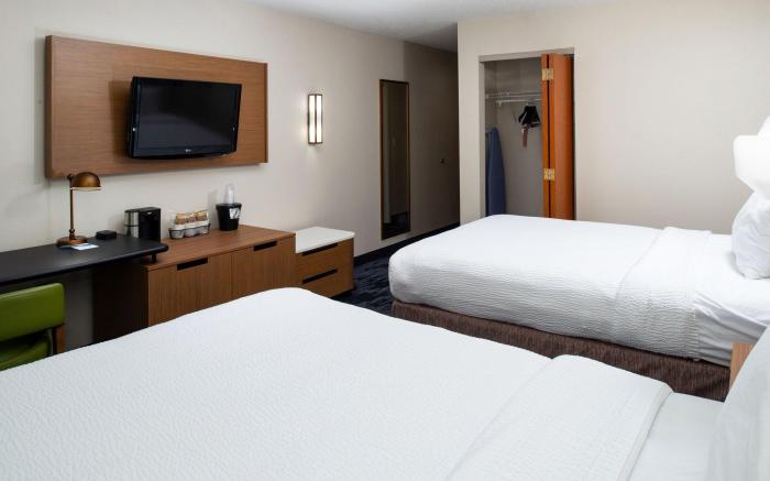 Fairfield by Marriott Inn & Suites Greensboro Wendover