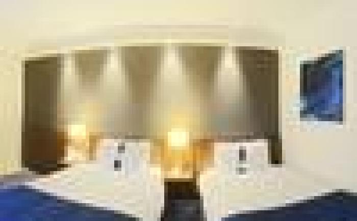 Holiday Inn Express Cambridge-Duxford M11 JCT.10 By IHG