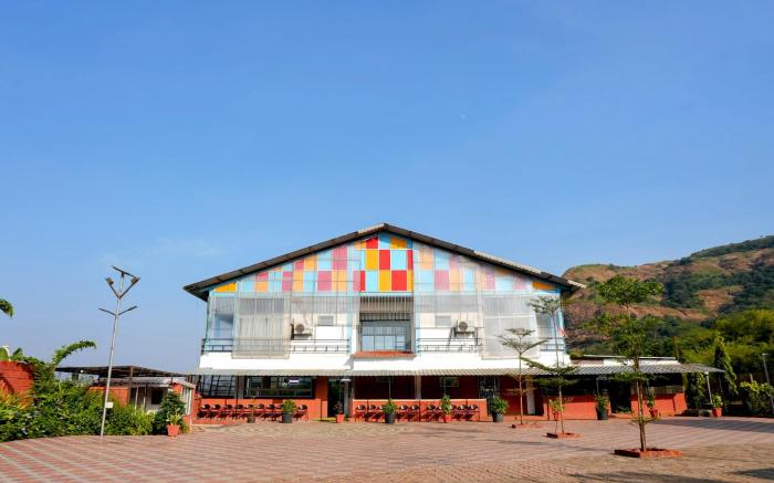 Lake Forest Resort