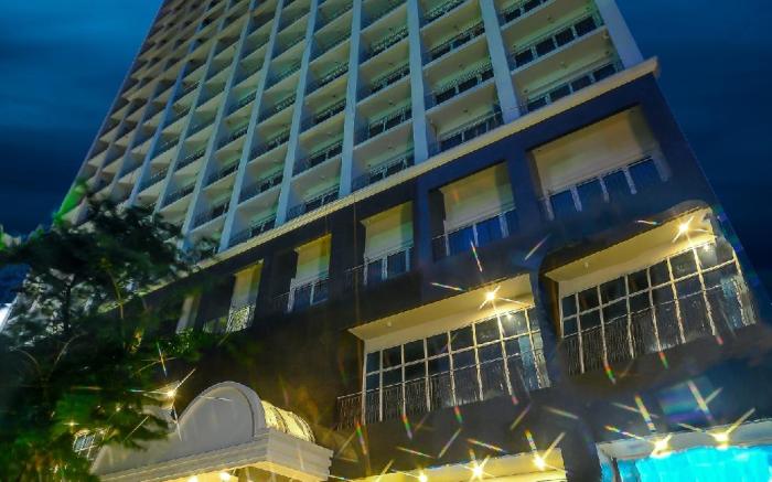 The Tribute Hotel