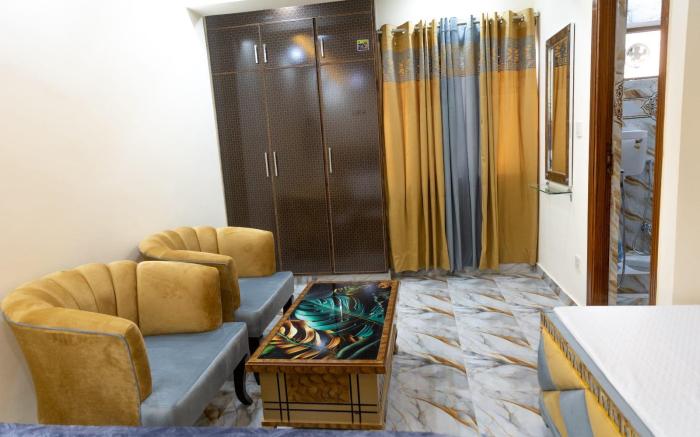 Serene Elegance Hotel