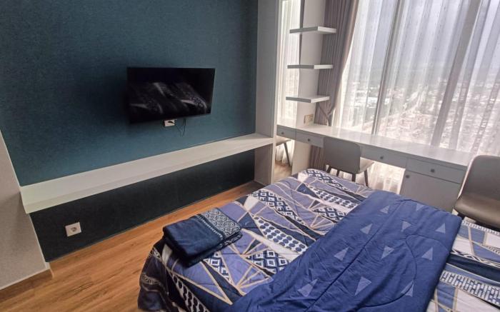 Keken 1 BR Pollux Habibie City View Top Floor