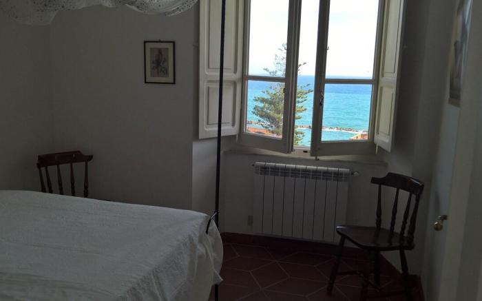 MONTEROSSO  VILLA FERRARI