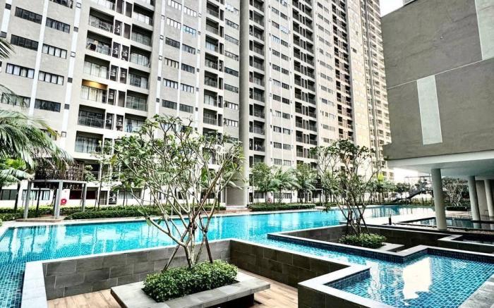 Studio Youth City Pool View Near Airport Usim Aeon