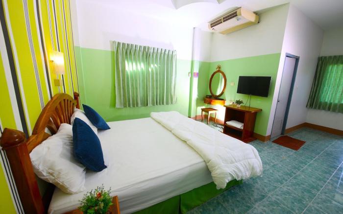 Wavepoint Resort 