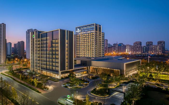 Renaissance Qingdao Hotel