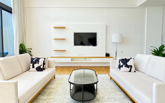 Penthouse @ Lavanya SeaView with Private SKY Pool 